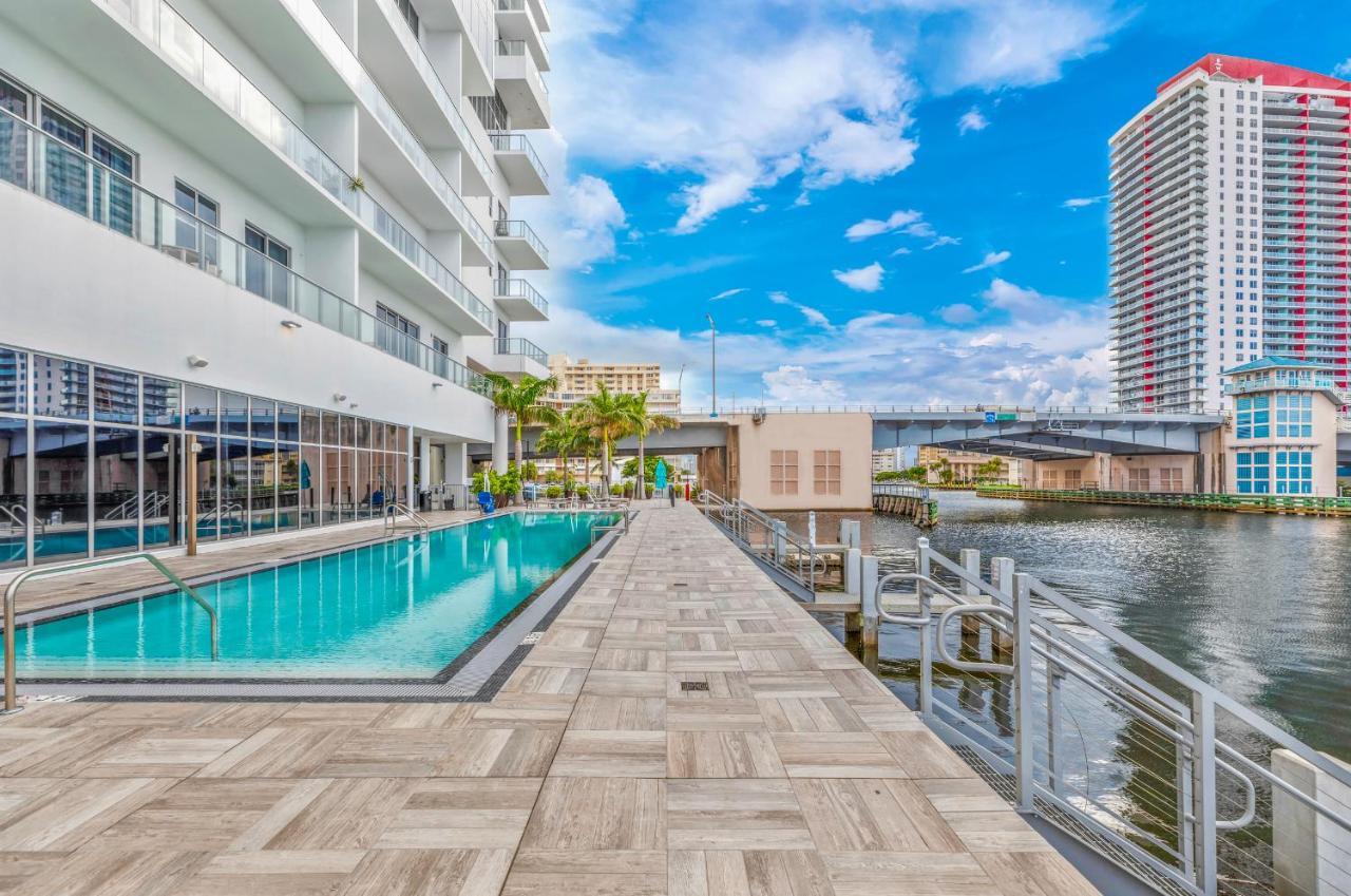 הוליווד Hyde Beach House - Millionaire 2 Bd 2 Ba Apt, Direct Ocean View, 5 Min Walk To Ocean מראה חיצוני תמונה