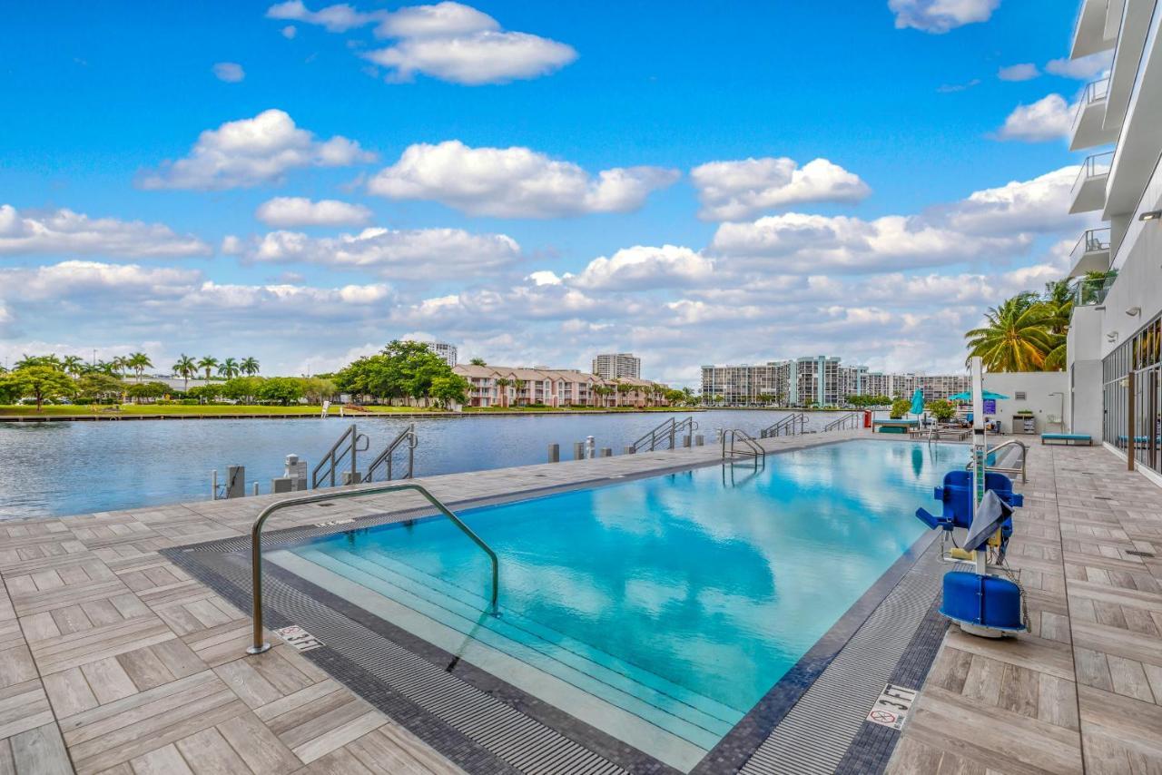 הוליווד Hyde Beach House - Millionaire 2 Bd 2 Ba Apt, Direct Ocean View, 5 Min Walk To Ocean מראה חיצוני תמונה