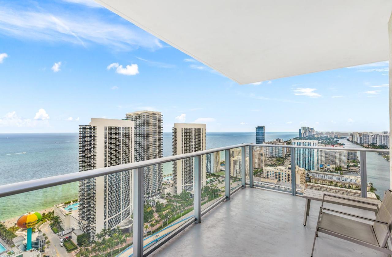 הוליווד Hyde Beach House - Millionaire 2 Bd 2 Ba Apt, Direct Ocean View, 5 Min Walk To Ocean מראה חיצוני תמונה