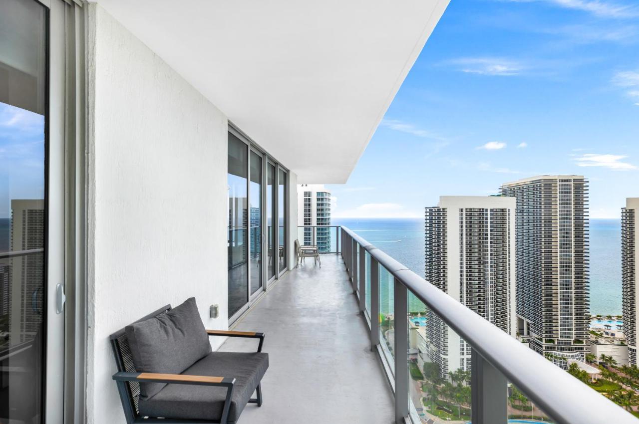 הוליווד Hyde Beach House - Millionaire 2 Bd 2 Ba Apt, Direct Ocean View, 5 Min Walk To Ocean מראה חיצוני תמונה